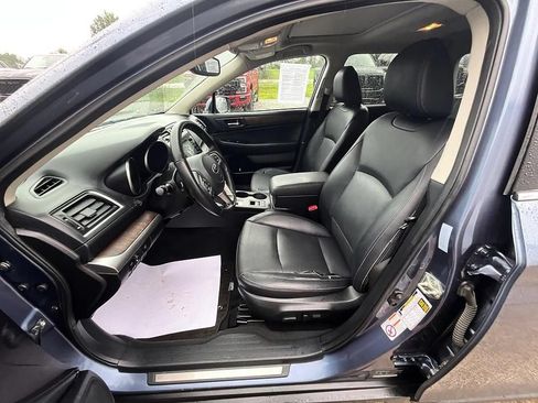 Used 2017 Subaru Outback 2.5i Limited AWD/4WD image 15