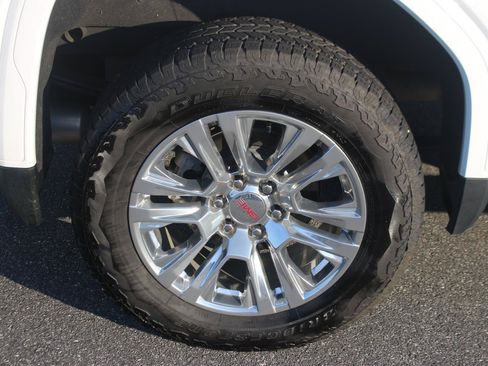 Used 2023 GMC Sierra 1500 Denali w/ Technology Package AWD/4WD image 38