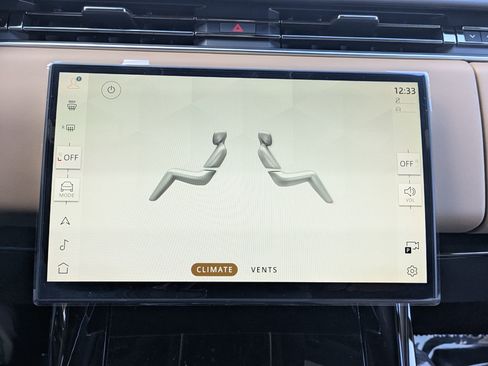 New 2026 Land Rover Range Rover Sport Dynamic SE image 14