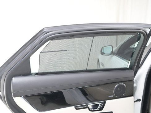 Used 2016 Jaguar XJ L Portfolio image 47