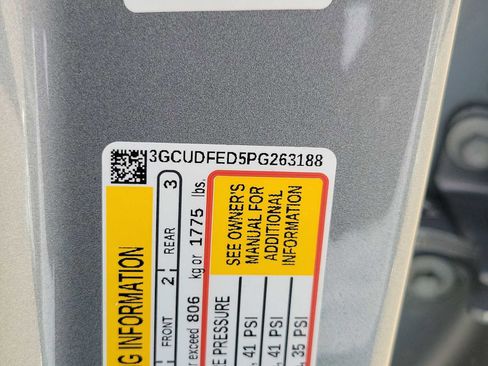 Used 2023 Chevrolet Silverado 1500 LT Trail Boss w/ LPO, Dark Essentials Package image 21