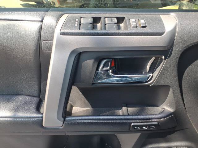 Used 2022 Toyota 4Runner Limited AWD/4WD image 28