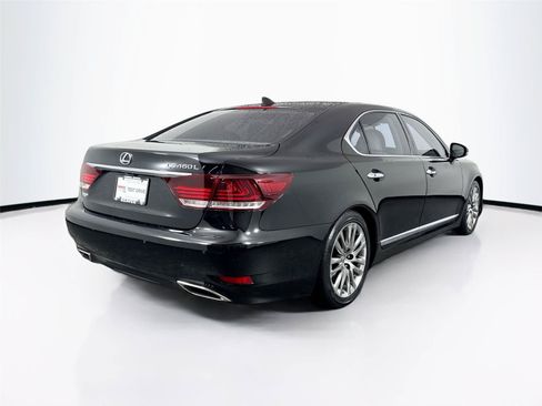 Used 2017 Lexus LS 460 L RWD image 2