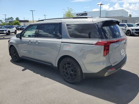 New 2026 Kia Carnival SX FWD image 3