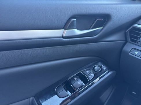 New 2025 Nissan Altima 2.5 SL image 12