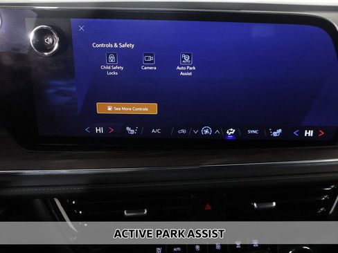 Used 2025 Chevrolet Tahoe LT AWD/4WD image 5