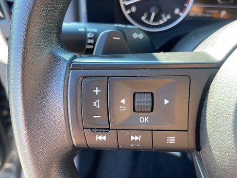 Used 2023 Nissan Rogue S FWD image 20