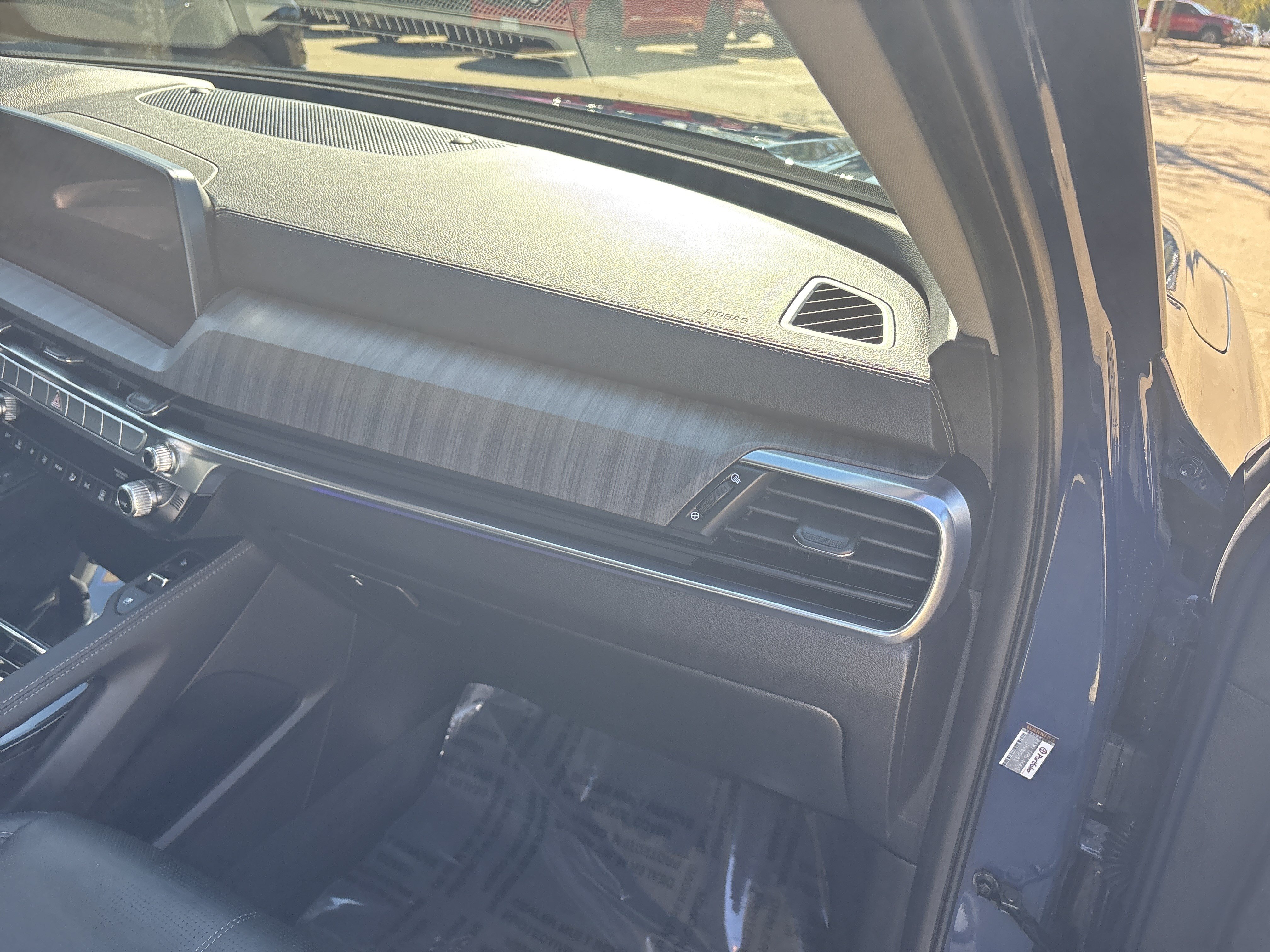 Used 2024 Kia Telluride SX AWD/4WD image 23