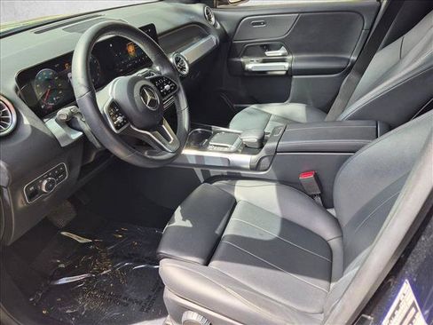 Used 2022 Mercedes-Benz GLB 250 image 13