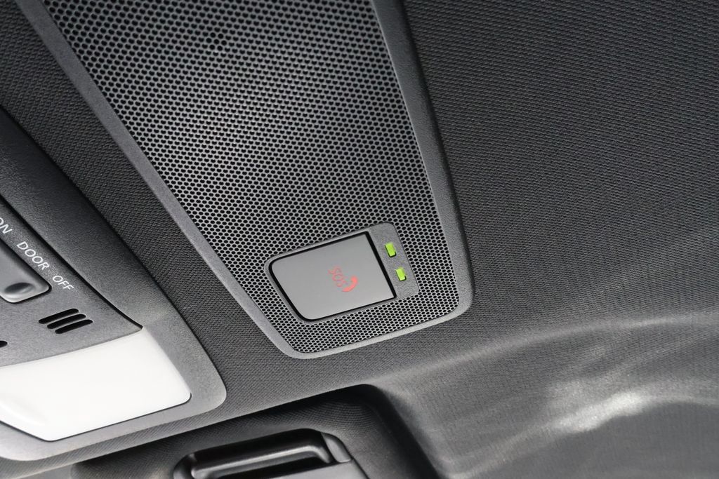 Used 2023 Nissan Z w/ Floor Mat Package (L93) RWD image 40