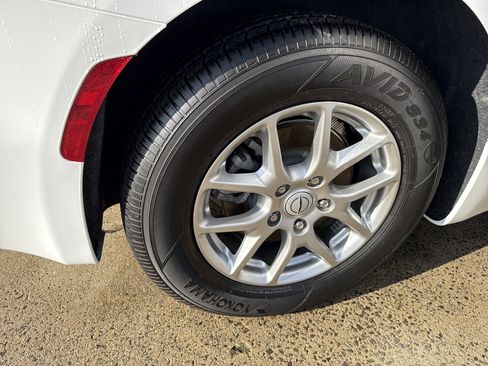 New 2026 Chrysler Voyager LX image 17