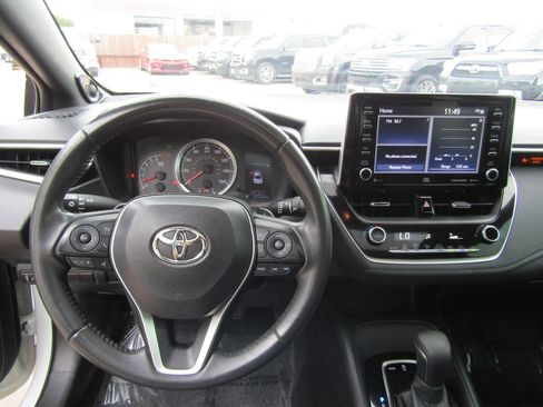 Used 2021 Toyota Corolla SE w/ SE Premium Package FWD image 16