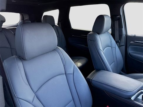 Used 2024 Buick Enclave Essence w/ Experience Buick Package image 27