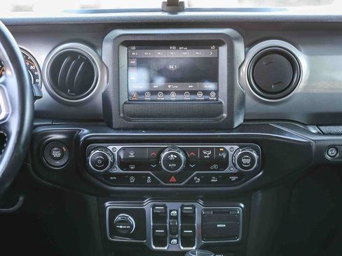 Used 2020 Jeep Gladiator Sport w/ Quick Order Package 24S AWD/4WD image 3