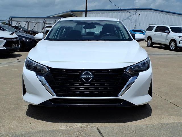 Used 2024 Nissan Sentra SV FWD image 2