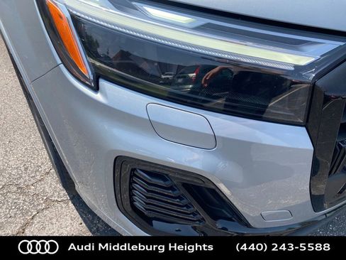 Used 2025 Audi Q7 2.0T Premium w/ Convenience Plus Package image 21