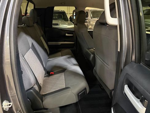 Used 2014 Toyota Tundra SR5 w/ SR5 Upgrade Package image 18