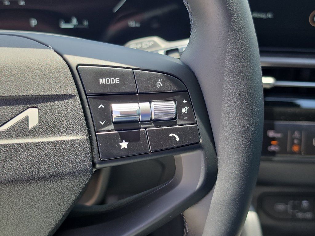 New 2027 Kia Sportage SX FWD image 32
