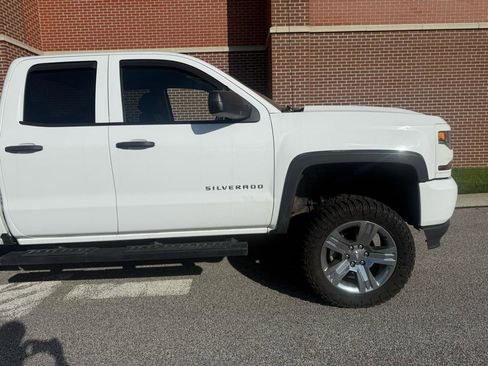 Used 2016 Chevrolet Silverado 1500 Custom w/ Custom Convenience Package AWD/4WD image 18