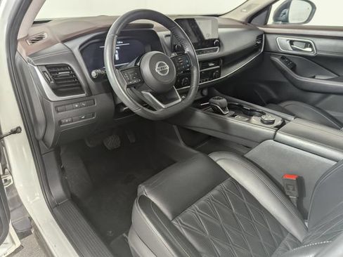 Used 2021 Nissan Rogue Platinum AWD/4WD image 11