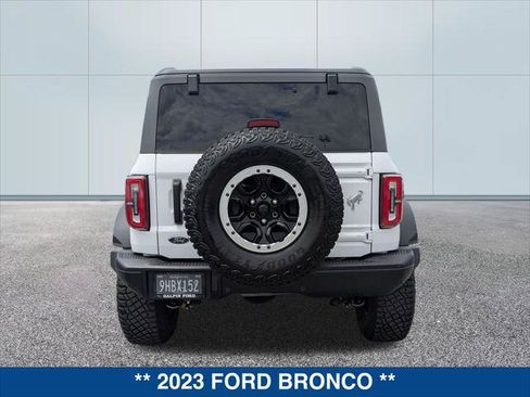 Certified 2023 Ford Bronco Badlands w/ Sasquatch Package AWD/4WD image 4