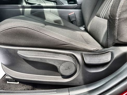 Used 2023 Hyundai Elantra SEL FWD image 16