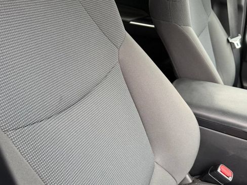 Used 2020 Toyota RAV4 LE w/ All Weather Liner Package AWD/4WD image 23