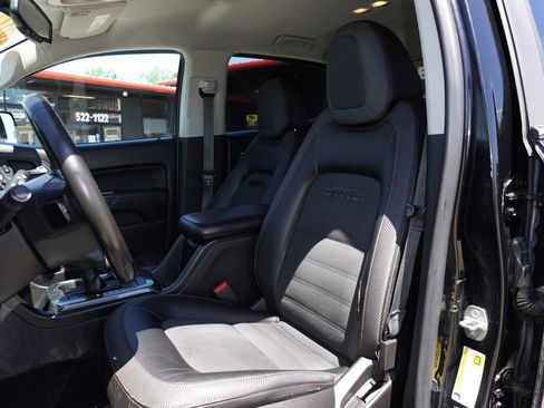 Used 2017 GMC Canyon SLE w/ All Terrain X Package AWD/4WD image 23