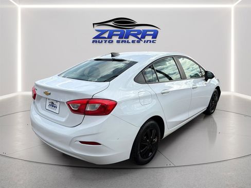 Used 2017 Chevrolet Cruze LS image 7