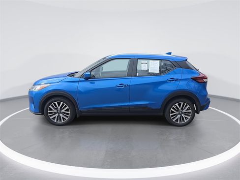 Used 2024 Nissan Kicks SV image 5