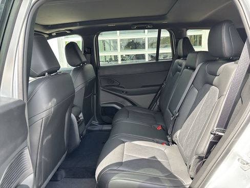 New 2026 Jeep Cherokee Overland AWD/4WD image 8