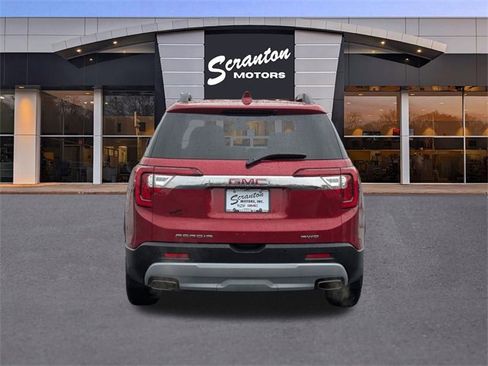 Used 2020 GMC Acadia SLT w/ LPO, Floor Liner Package image 4