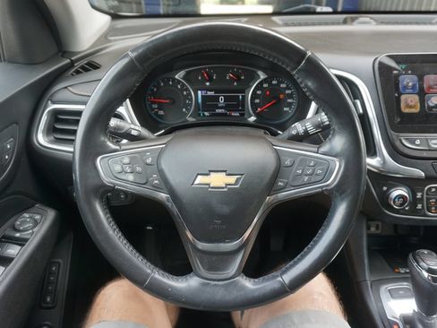 Used 2018 Chevrolet Equinox Premier AWD/4WD image 3