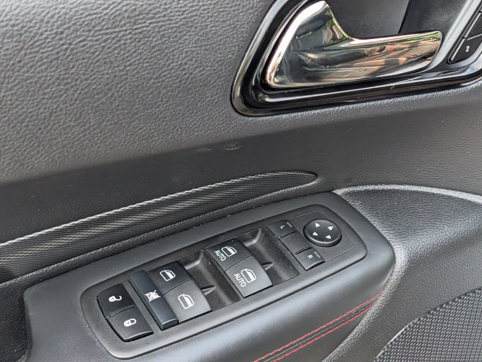 Used 2024 Dodge Durango GT AWD/4WD image 32