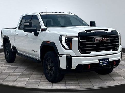 New 2025 GMC Sierra 2500 AT4 w/ AT4 Premium Plus Package AWD/4WD image 4