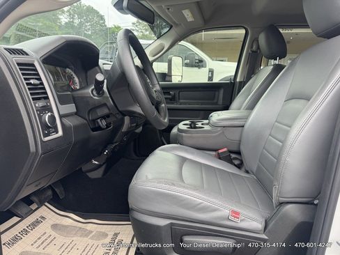 Used 2018 RAM 2500 Tradesman w/ Chrome Appearance Group AWD/4WD image 15