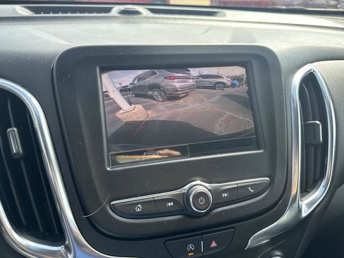 Used 2024 Chevrolet Equinox LT FWD image 23