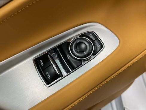 Used 2022 Chevrolet Corvette Stingray Premium Cpe w/ Engine Appearance Package image 23