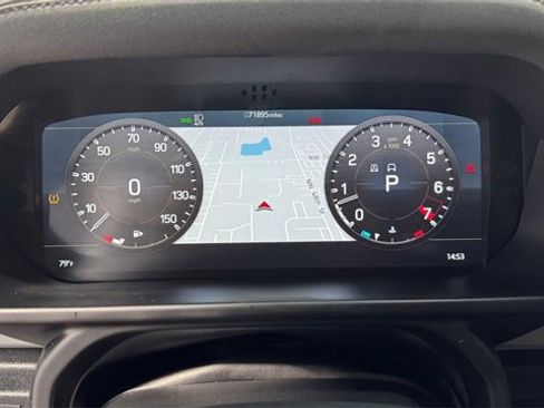 Used 2020 Land Rover Defender 110 SE image 30