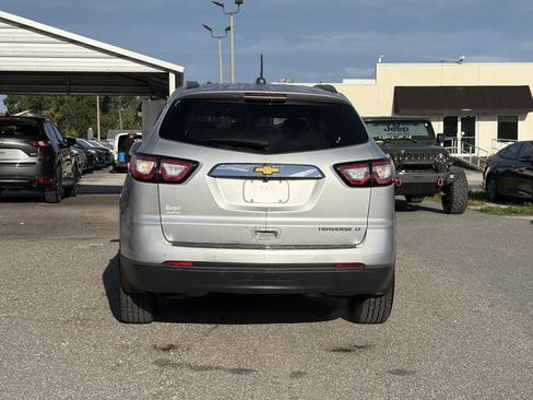 Used 2016 Chevrolet Traverse LT FWD image 6