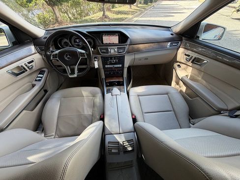 Used 2014 Mercedes-Benz E 350 4MATIC Sedan w/ Premium 1 Package image 33