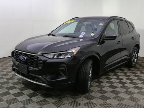 Used 2024 Ford Escape ST-Line w/ Tech Pack #1 AWD/4WD image 5
