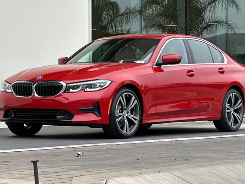 Used 2022 BMW 330i Sedan w/ Driving Assistance Package image 7