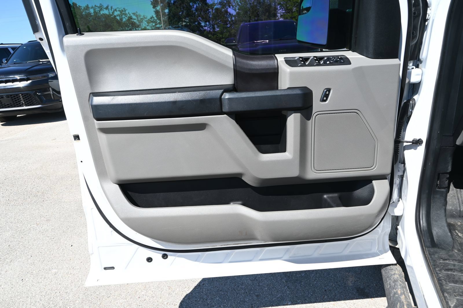 Used 2019 Ford F150 XL w/ Equipment Group 101A Mid RWD image 8