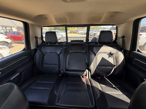 Used 2019 RAM 1500 Laramie AWD/4WD image 45