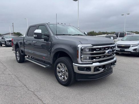 Used 2024 Ford F350 Lariat w/ Chrome Package image 2
