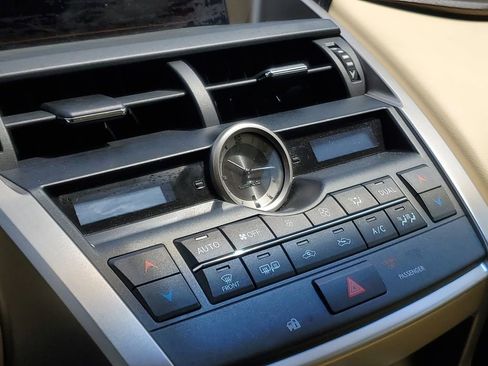 Used 2015 Lexus NX 200t 200t image 22