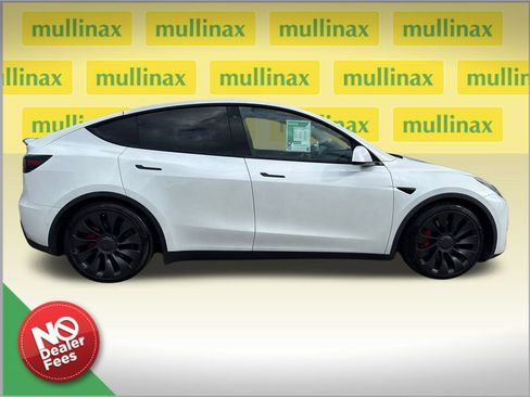 Used 2020 Tesla Model Y Performance image 2