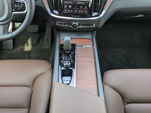 New 2026 Volvo V60 B5 Cross Country Plus w/ Protection Package Premier AWD/4WD image 19