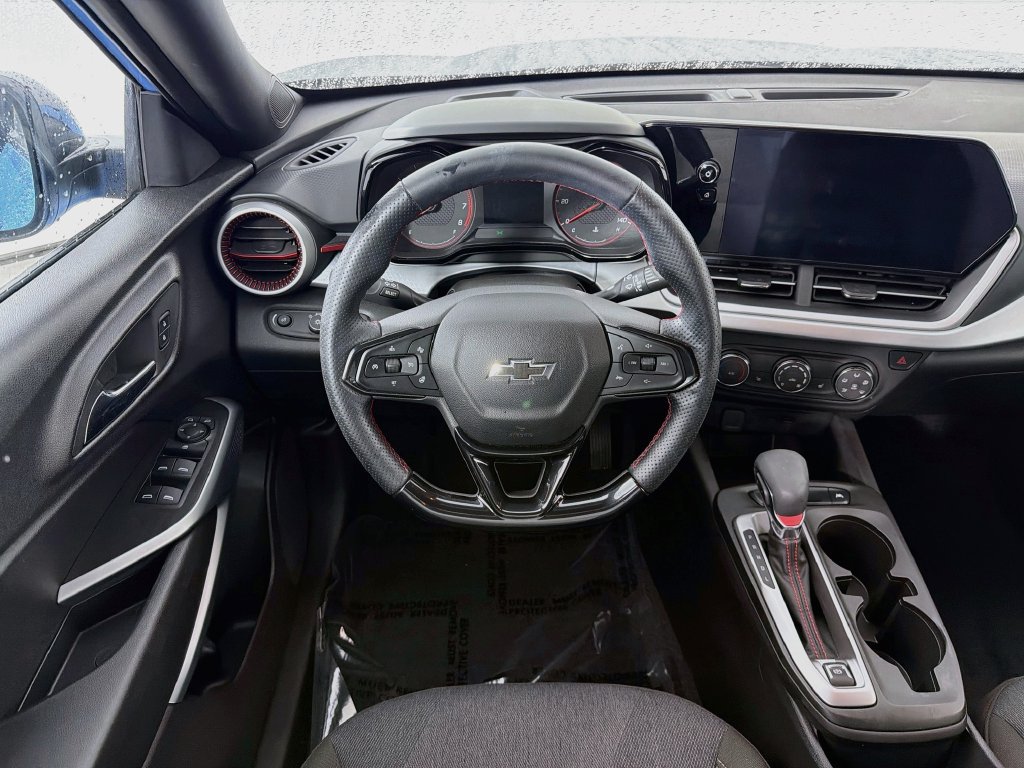 Used 2024 Chevrolet Trax RS w/ Driver Confidence Package FWD image 21